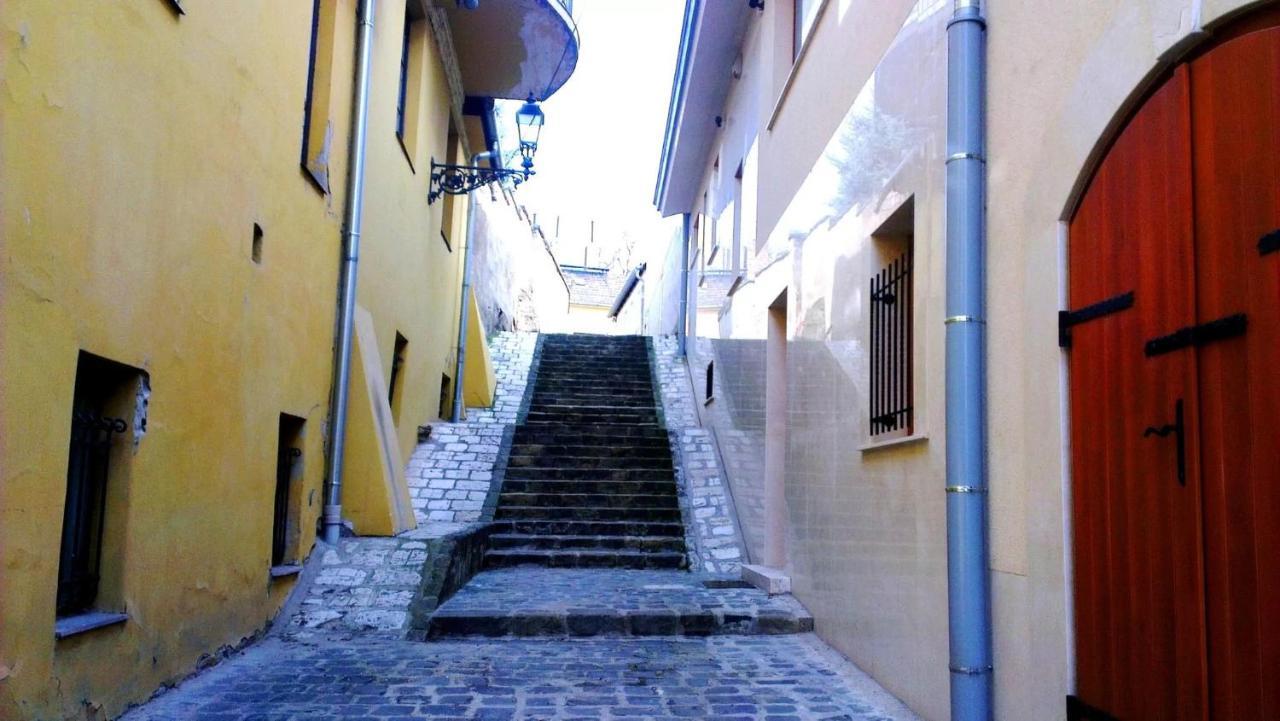 Dunapart Apartment Vác Εξωτερικό φωτογραφία