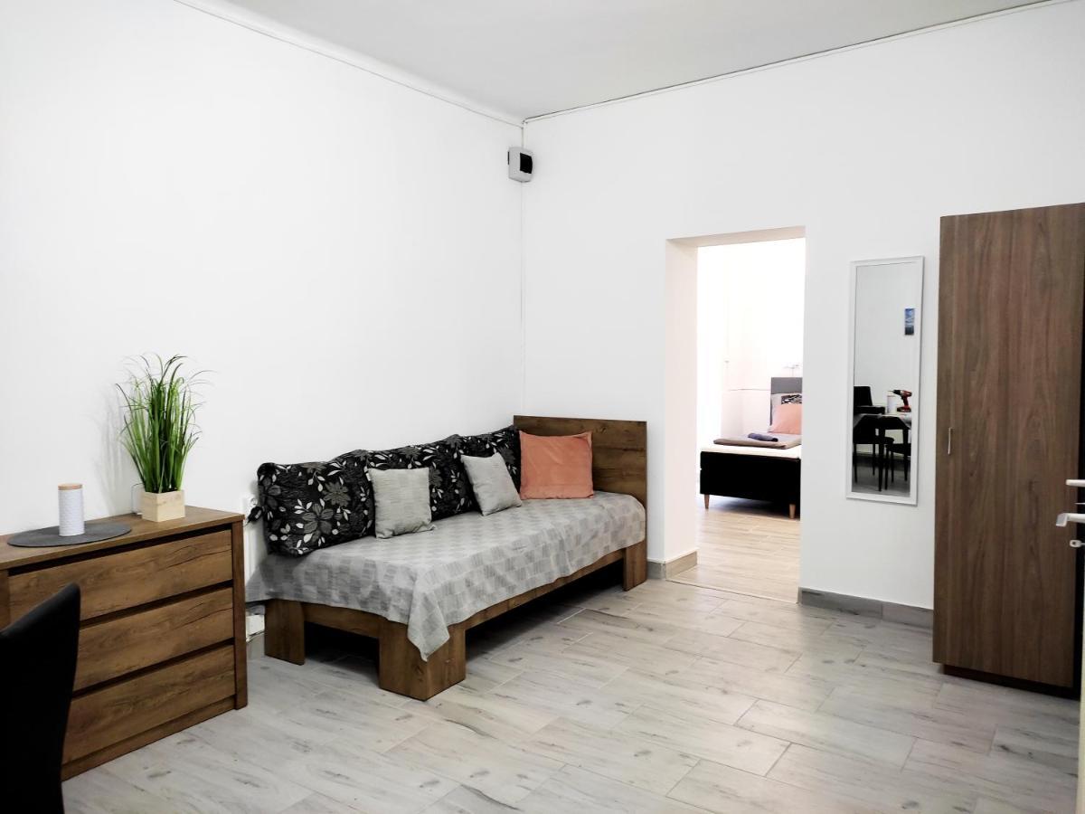 Dunapart Apartment Vác Εξωτερικό φωτογραφία