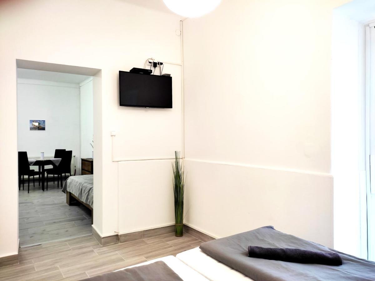 Dunapart Apartment Vác Εξωτερικό φωτογραφία